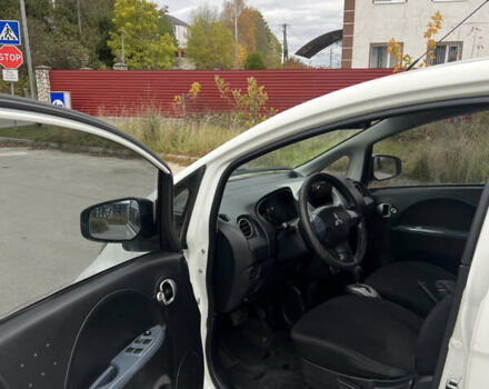 Белый Мицубиси И-Миев, объемом двигателя 0 л и пробегом 220 тыс. км за 3000 $, фото 4 на Automoto.ua