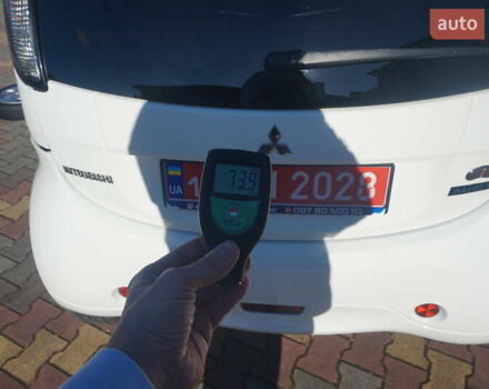 Білий Міцубісі І-Мієв, об'ємом двигуна 0 л та пробігом 93 тис. км за 3777 $, фото 60 на Automoto.ua