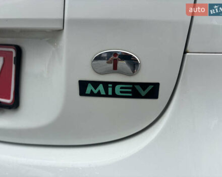 Білий Міцубісі І-Мієв, об'ємом двигуна 0 л та пробігом 110 тис. км за 3999 $, фото 8 на Automoto.ua