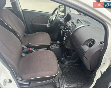 Білий Міцубісі І-Мієв, об'ємом двигуна 0 л та пробігом 110 тис. км за 3999 $, фото 22 на Automoto.ua