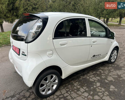 Белый Мицубиси И-Миев, объемом двигателя 0 л и пробегом 59 тыс. км за 4750 $, фото 8 на Automoto.ua