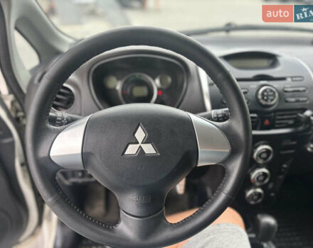 Білий Міцубісі І-Мієв, об'ємом двигуна 0 л та пробігом 110 тис. км за 3999 $, фото 15 на Automoto.ua