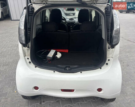 Білий Міцубісі І-Мієв, об'ємом двигуна 0 л та пробігом 110 тис. км за 3999 $, фото 25 на Automoto.ua