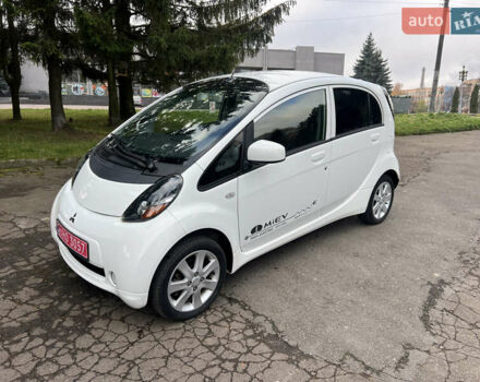 Белый Мицубиси И-Миев, объемом двигателя 0 л и пробегом 59 тыс. км за 4750 $, фото 2 на Automoto.ua