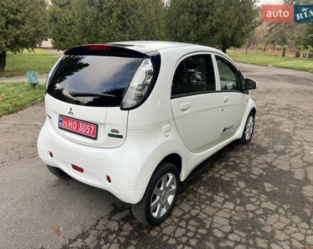 Белый Мицубиси И-Миев, объемом двигателя 0 л и пробегом 59 тыс. км за 4750 $, фото 6 на Automoto.ua