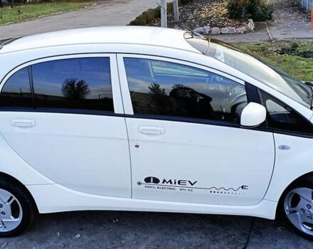 Белый Мицубиси И-Миев, объемом двигателя 0 л и пробегом 94 тыс. км за 4400 $, фото 3 на Automoto.ua