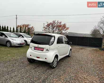 Белый Мицубиси И-Миев, объемом двигателя 0 л и пробегом 166 тыс. км за 3100 $, фото 6 на Automoto.ua