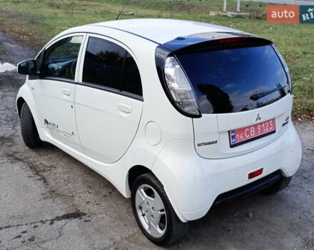 Белый Мицубиси И-Миев, объемом двигателя 0 л и пробегом 95 тыс. км за 4900 $, фото 6 на Automoto.ua