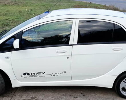 Белый Мицубиси И-Миев, объемом двигателя 0 л и пробегом 94 тыс. км за 4400 $, фото 7 на Automoto.ua