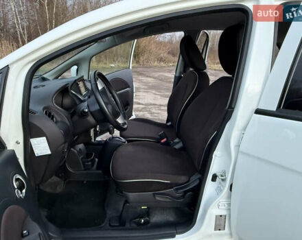 Белый Мицубиси И-Миев, объемом двигателя 0 л и пробегом 57 тыс. км за 4750 $, фото 48 на Automoto.ua