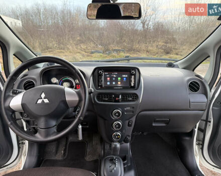 Белый Мицубиси И-Миев, объемом двигателя 0 л и пробегом 57 тыс. км за 4750 $, фото 32 на Automoto.ua