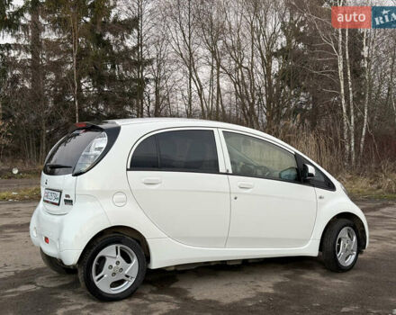 Белый Мицубиси И-Миев, объемом двигателя 0 л и пробегом 57 тыс. км за 4750 $, фото 9 на Automoto.ua