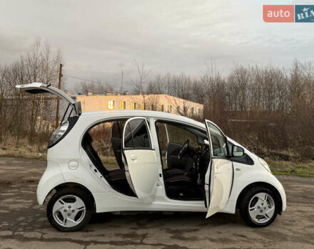 Белый Мицубиси И-Миев, объемом двигателя 0 л и пробегом 57 тыс. км за 4750 $, фото 22 на Automoto.ua