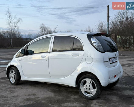 Белый Мицубиси И-Миев, объемом двигателя 0 л и пробегом 57 тыс. км за 4750 $, фото 16 на Automoto.ua