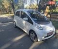 Белый Мицубиси И-Миев, объемом двигателя 0 л и пробегом 77 тыс. км за 5599 $, фото 1 на Automoto.ua