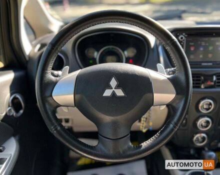 Белый Мицубиси И-Миев, объемом двигателя 16 л и пробегом 72 тыс. км за 8500 $, фото 13 на Automoto.ua