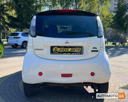 Белый Мицубиси И-Миев, объемом двигателя 16 л и пробегом 72 тыс. км за 8500 $, фото 5 на Automoto.ua