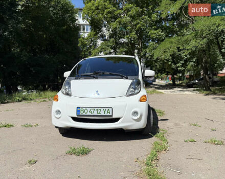 Белый Мицубиси И-Миев, объемом двигателя 0 л и пробегом 82 тыс. км за 5000 $, фото 1 на Automoto.ua