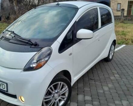 Белый Мицубиси И-Миев, объемом двигателя 0 л и пробегом 95 тыс. км за 4400 $, фото 1 на Automoto.ua