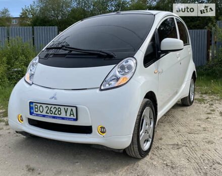 Мицубиси И-Миев 2015 в Тернополе на Automoto.ua Белый Мицубиси И-Миев, объемом двигателя 0 л и пробегом 64 тыс. км за 5750 $, фото 1 на Automoto.ua