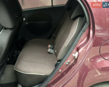 Фіолетовий Міцубісі І-Мієв, об'ємом двигуна 0 л та пробігом 89 тис. км за 4900 $, фото 12 на Automoto.ua