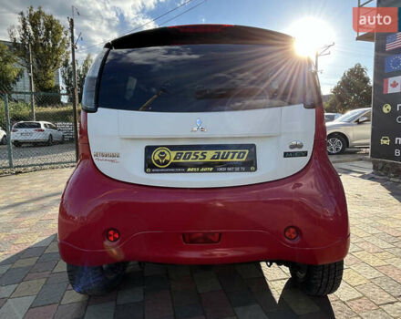 Красный Мицубиси И-Миев, объемом двигателя 0 л и пробегом 84 тыс. км за 4400 $, фото 5 на Automoto.ua