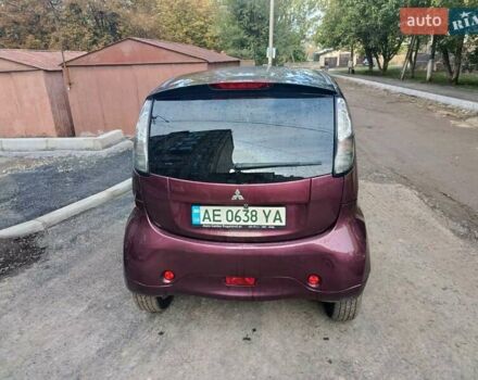 Красный Мицубиси И-Миев, объемом двигателя 0 л и пробегом 100 тыс. км за 5100 $, фото 3 на Automoto.ua