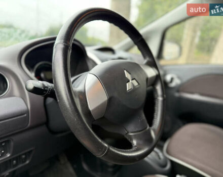 Червоний Міцубісі І-Мієв, об'ємом двигуна 0 л та пробігом 22 тис. км за 6950 $, фото 11 на Automoto.ua