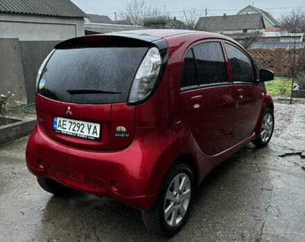 Красный Мицубиси И-Миев, объемом двигателя 0 л и пробегом 67 тыс. км за 10000 $, фото 2 на Automoto.ua