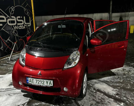 Красный Мицубиси И-Миев, объемом двигателя 0 л и пробегом 67 тыс. км за 10000 $, фото 1 на Automoto.ua