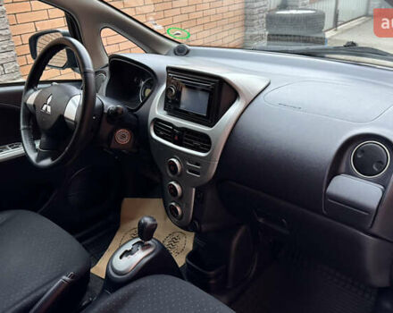 Сірий Міцубісі І-Мієв, об'ємом двигуна 0 л та пробігом 127 тис. км за 4400 $, фото 16 на Automoto.ua