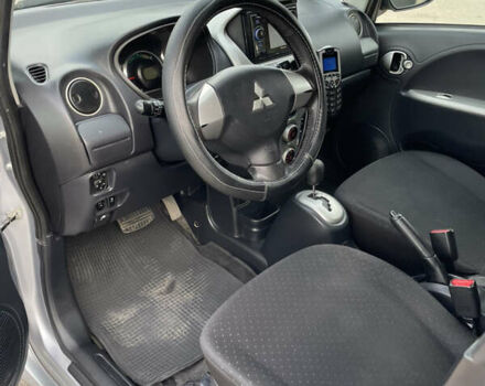 Серый Мицубиси И-Миев, объемом двигателя 0 л и пробегом 103 тыс. км за 3450 $, фото 15 на Automoto.ua