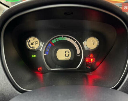 Сірий Міцубісі І-Мієв, об'ємом двигуна 0 л та пробігом 127 тис. км за 4400 $, фото 24 на Automoto.ua