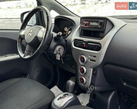 Сірий Міцубісі І-Мієв, об'ємом двигуна 0 л та пробігом 74 тис. км за 3950 $, фото 14 на Automoto.ua