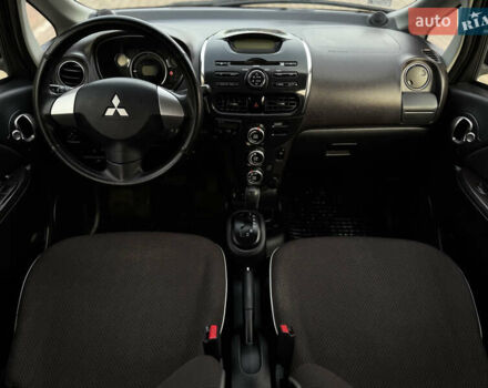 Сірий Міцубісі І-Мієв, об'ємом двигуна 0 л та пробігом 60 тис. км за 5500 $, фото 27 на Automoto.ua