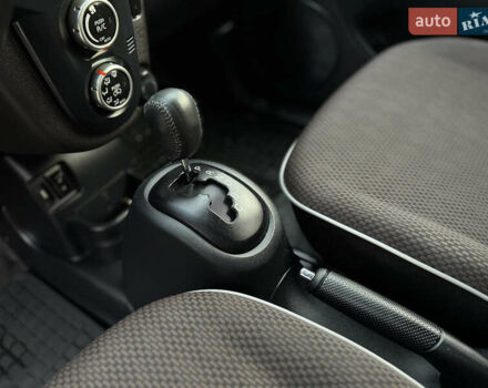 Сірий Міцубісі І-Мієв, об'ємом двигуна 0 л та пробігом 60 тис. км за 5500 $, фото 21 на Automoto.ua