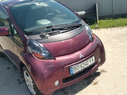 Міцубісі І 2011 у Тернополі на Automoto.ua Червоний Міцубісі І, об'ємом двигуна 0 л та пробігом 82 тис. км за 3700 $, фото 1 на Automoto.ua