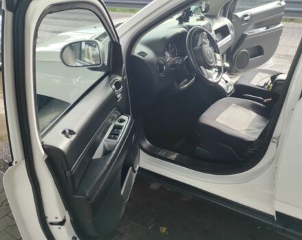 Білий Міцубісі Джип, об'ємом двигуна 2.4 л та пробігом 153 тис. км за 10200 $, фото 7 на Automoto.ua