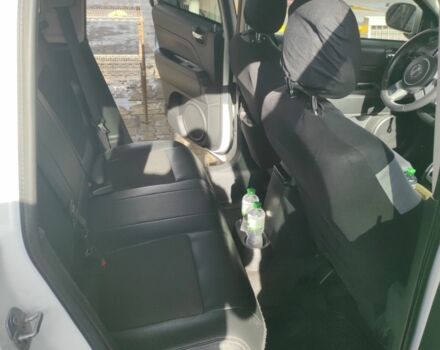 Білий Міцубісі Джип, об'ємом двигуна 2.4 л та пробігом 153 тис. км за 10200 $, фото 6 на Automoto.ua