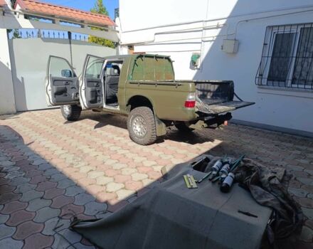 Белый Мицубиси Л 200, объемом двигателя 2.5 л и пробегом 275 тыс. км за 4700 $, фото 17 на Automoto.ua