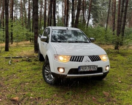 Білий Міцубісі Л 200, об'ємом двигуна 2.5 л та пробігом 257 тис. км за 4250 $, фото 2 на Automoto.ua