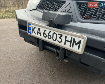 Білий Міцубісі Л 200, об'ємом двигуна 2.48 л та пробігом 324 тис. км за 13000 $, фото 8 на Automoto.ua