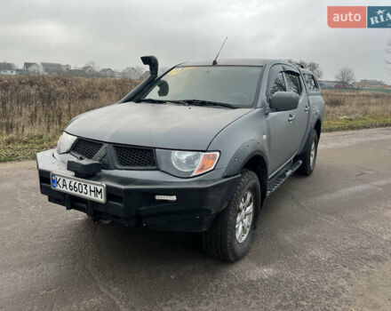 Білий Міцубісі Л 200, об'ємом двигуна 2.48 л та пробігом 324 тис. км за 13000 $, фото 2 на Automoto.ua