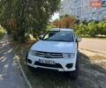 Белый Мицубиси Л 200, объемом двигателя 2.48 л и пробегом 127 тыс. км за 14500 $, фото 1 на Automoto.ua