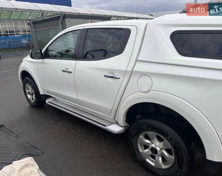 Міцубісі Л 200 2017 у Борисполе на Automoto.ua Білий Міцубісі Л 200, об'ємом двигуна 2.44 л та пробігом 265 тис. км за 22500 $, фото 1 на Automoto.ua