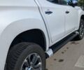 Міцубісі Л 200 2019 у Києві на Automoto.ua Білий Міцубісі Л 200, об'ємом двигуна 2.44 л та пробігом 96 тис. км за 31999 $, фото 4 на Automoto.ua