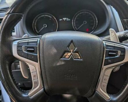 Міцубісі Л 200 2019 у Києві на Automoto.ua Білий Міцубісі Л 200, об'ємом двигуна 2.44 л та пробігом 96 тис. км за 31999 $, фото 5 на Automoto.ua