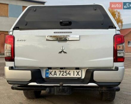 Белый Мицубиси Л 200, объемом двигателя 2.44 л и пробегом 60 тыс. км за 28500 $, фото 14 на Automoto.ua
