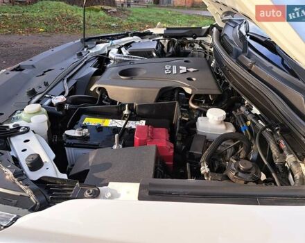 Білий Міцубісі Л 200, об'ємом двигуна 2.44 л та пробігом 56 тис. км за 28800 $, фото 9 на Automoto.ua