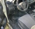 Белый Мицубиси Л 200, объемом двигателя 2.5 л и пробегом 95 тыс. км за 999 $, фото 4 на Automoto.ua